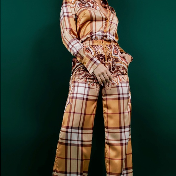 Coffee Plaid Pant Set - Picture 3 of 4